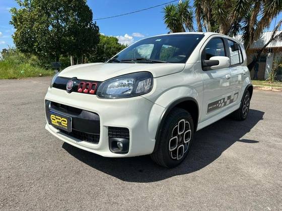 FIAT UNO 1.4 EVO SPORTING 8V FLEX 4P AUTOMATIZADO